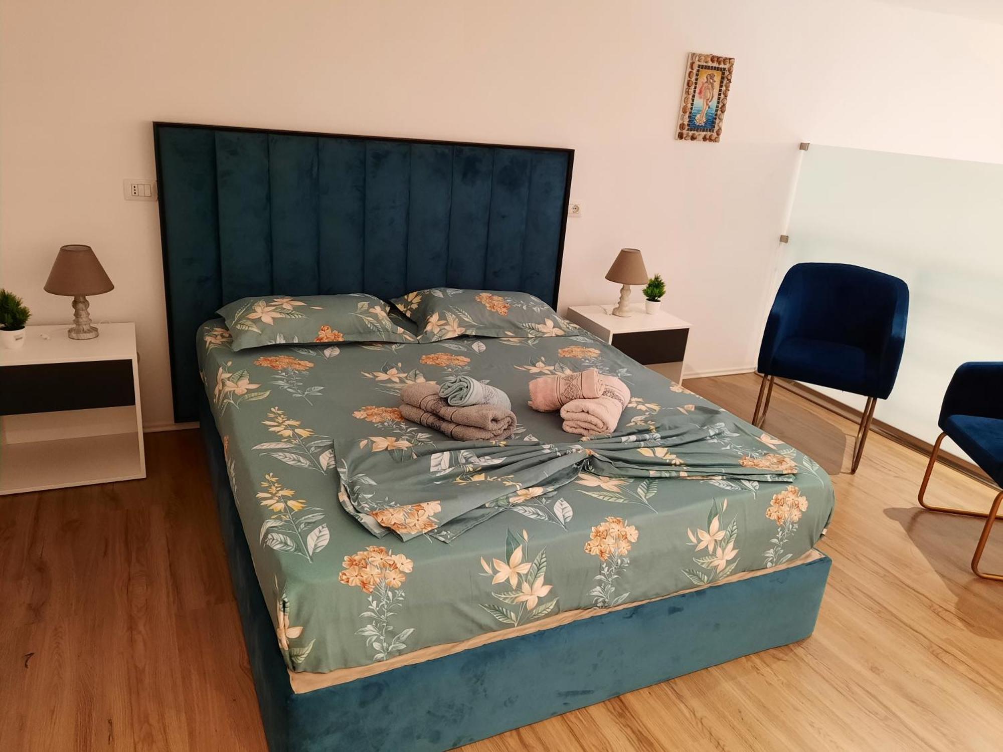 Apartament Me Qera Dublex Lungomare Vlore Room photo