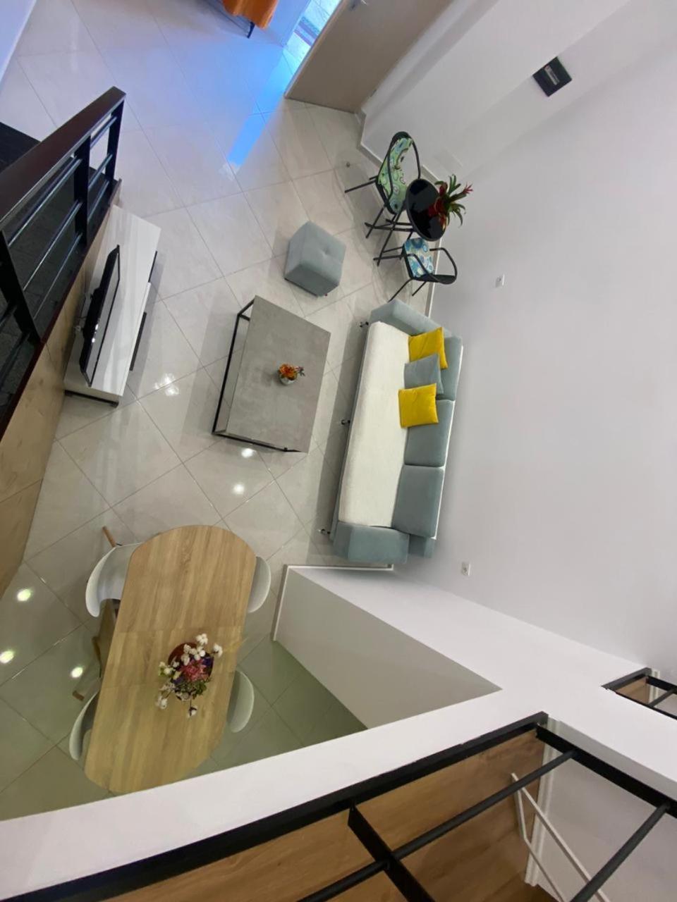 Apartament Me Qera Dublex Lungomare Vlore Exterior photo